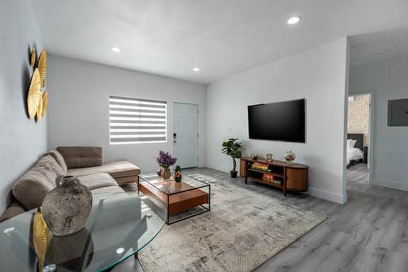 Anaheim 2BR Guesthouse