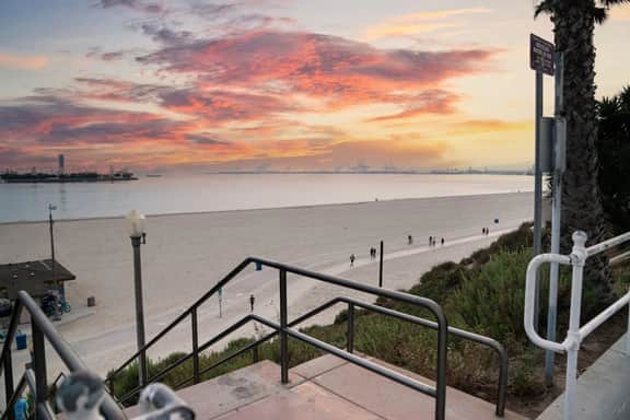 Strandhuis - LB Loft 1 mile from Beach